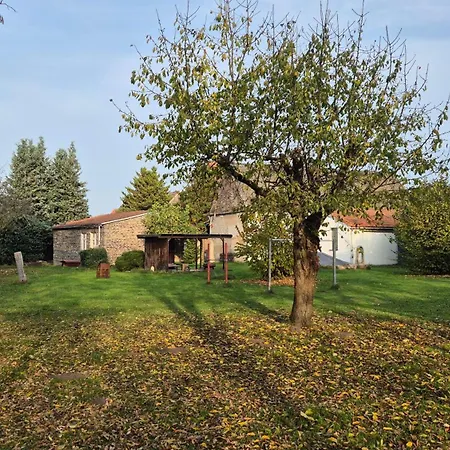 Haeuschen Im Gruenen Mit Pool, Feuerstelle & Grossem Garten Schmelz